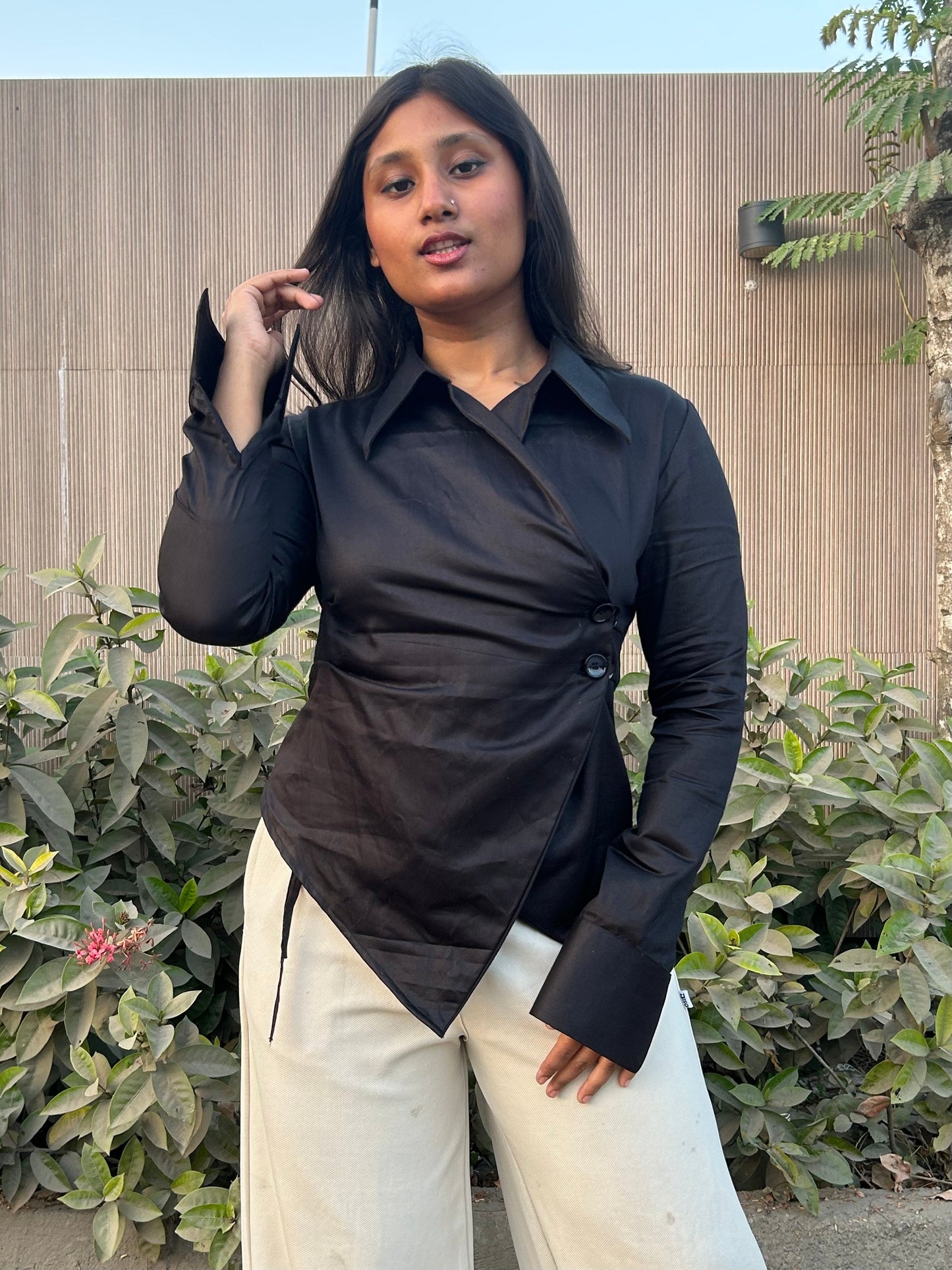 Hae-rin Blazer Shirt In Black